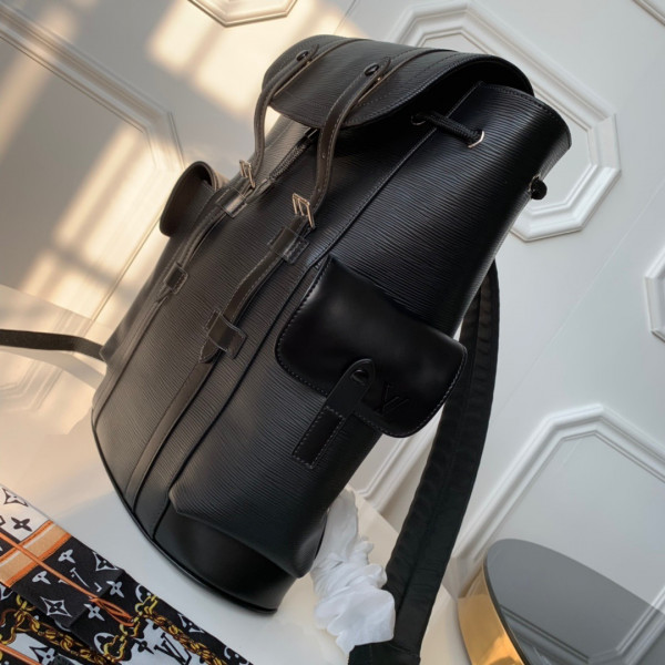 LOUIS VUITTON CHRISTOPHER PM [M50159] CELINE CHANEL ACCESSORIES LOEWE SHOES LOUIS VUITTON DIRO YSL OTHER BRAND HANDBAGS BALENCIAGA BOTTEGA VENETA GOYARD HERMES BURBERRY VALENTINO GUCCI FENDI MIUMIU CHLOE PRADA BVLGARI SUITCASE NEW ARRIVAL 