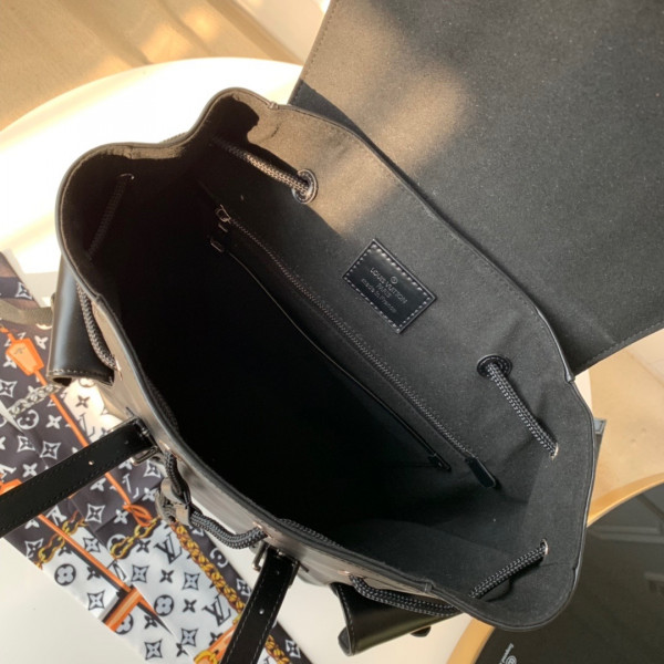 LOUIS VUITTON CHRISTOPHER PM [M50159] CELINE CHANEL ACCESSORIES LOEWE SHOES LOUIS VUITTON DIRO YSL OTHER BRAND HANDBAGS BALENCIAGA BOTTEGA VENETA GOYARD HERMES BURBERRY VALENTINO GUCCI FENDI MIUMIU CHLOE PRADA BVLGARI SUITCASE NEW ARRIVAL 