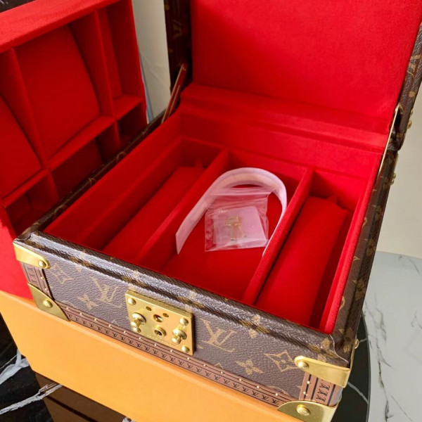 LOUIS VUITTON JEWELRY BOX [M13513] CELINE CHANEL ACCESSORIES LOEWE SHOES LOUIS VUITTON DIRO YSL OTHER BRAND HANDBAGS BALENCIAGA BOTTEGA VENETA GOYARD HERMES BURBERRY VALENTINO GUCCI FENDI MIUMIU CHLOE PRADA BVLGARI SUITCASE NEW ARRIVAL 