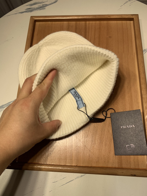PRADA HAT [Prada115] CELINE CHANEL ACCESSORIES LOEWE SHOES LOUIS VUITTON DIRO YSL OTHER BRAND HANDBAGS BALENCIAGA BOTTEGA VENETA GOYARD HERMES BURBERRY VALENTINO GUCCI FENDI MIUMIU CHLOE PRADA BVLGARI SUITCASE NEW ARRIVAL 