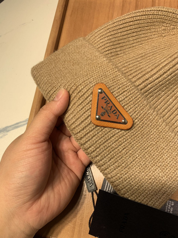 PRADA HAT [Prada114] CELINE CHANEL ACCESSORIES LOEWE SHOES LOUIS VUITTON DIRO YSL OTHER BRAND HANDBAGS BALENCIAGA BOTTEGA VENETA GOYARD HERMES BURBERRY VALENTINO GUCCI FENDI MIUMIU CHLOE PRADA BVLGARI SUITCASE NEW ARRIVAL 