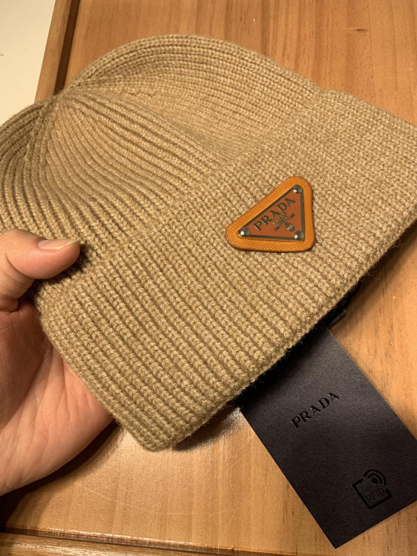 PRADA HAT [Prada114] CELINE CHANEL ACCESSORIES LOEWE SHOES LOUIS VUITTON DIRO YSL OTHER BRAND HANDBAGS BALENCIAGA BOTTEGA VENETA GOYARD HERMES BURBERRY VALENTINO GUCCI FENDI MIUMIU CHLOE PRADA BVLGARI SUITCASE NEW ARRIVAL 