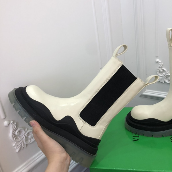 (image for) BOTTEGA VENETA TIRE
