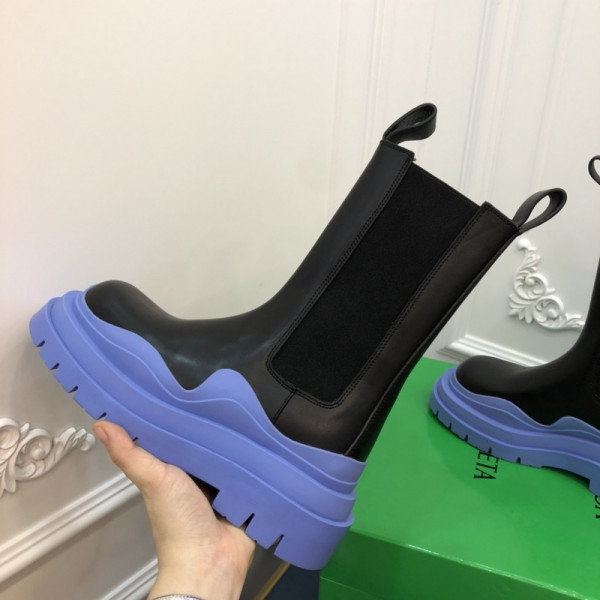 (image for) BOTTEGA VENETA TIRE