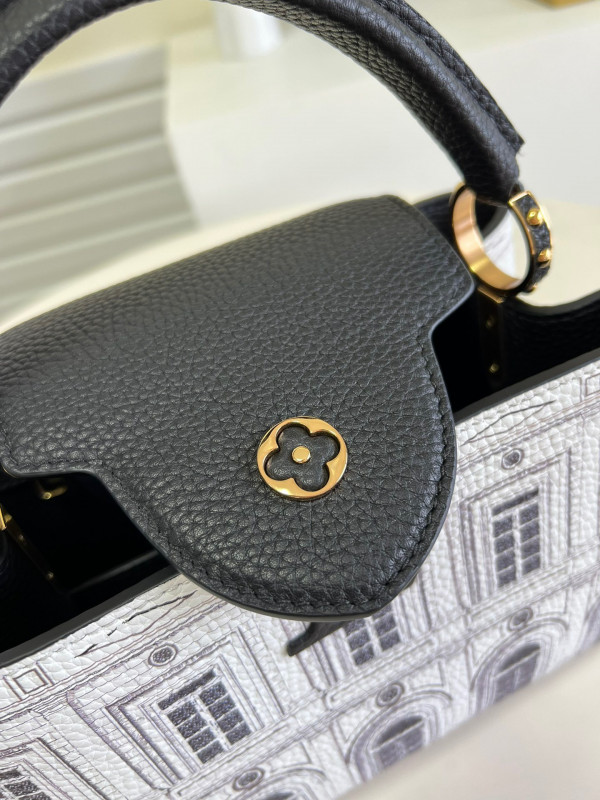 (image for) LOUIS VUITTON CAPUCINES BB