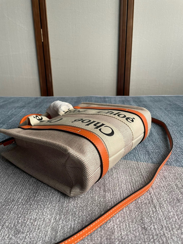 (image for) CHLO? SMALL WOODY TOTE BAG WITH STRAP