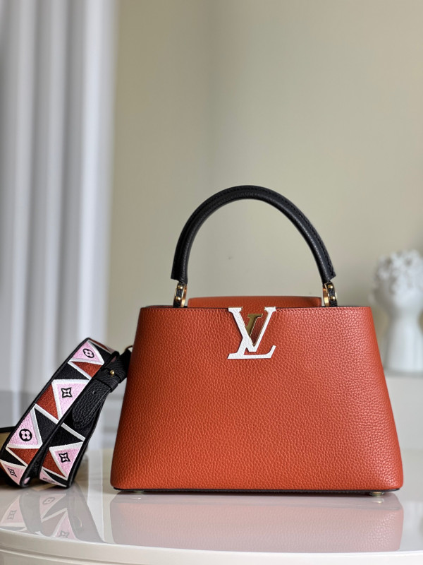 (image for) LOUIS VUITTON CAPUCINES MM