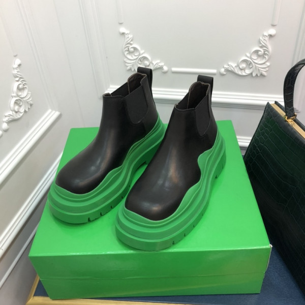 (image for) BOTTEGA VENETA TIRE