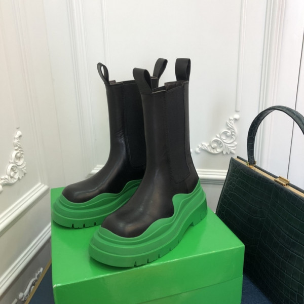 (image for) BOTTEGA VENETA TIRE