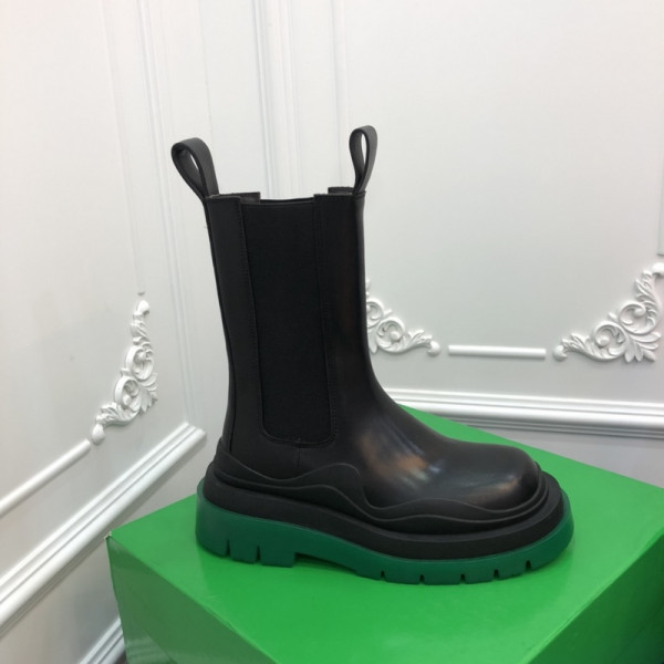 (image for) BOTTEGA VENETA TIRE