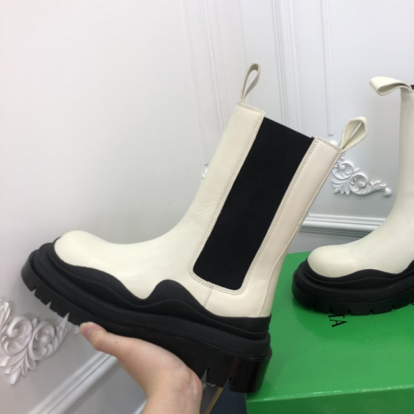 (image for) BOTTEGA VENETA TIRE