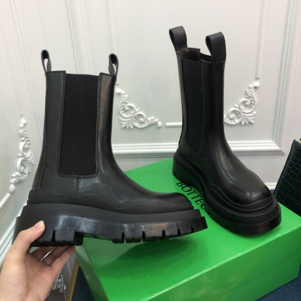 (image for) BOTTEGA VENETA TIRE