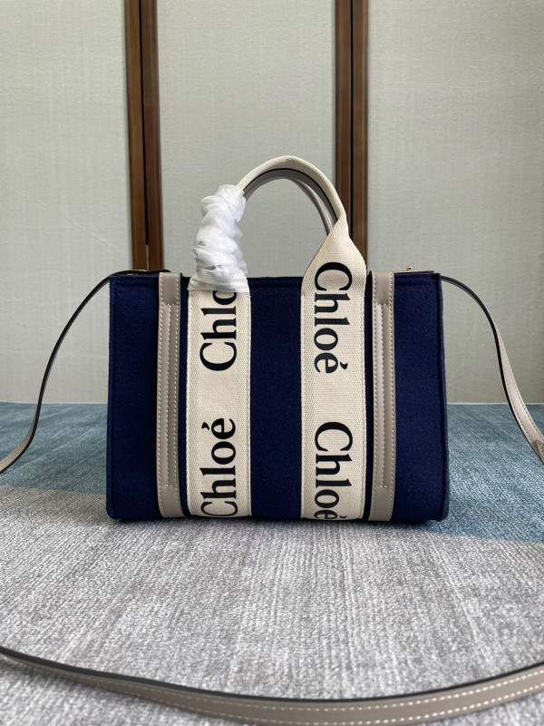 (image for) CHLO? SMALL WOODY TOTE BAG WITH STRAP