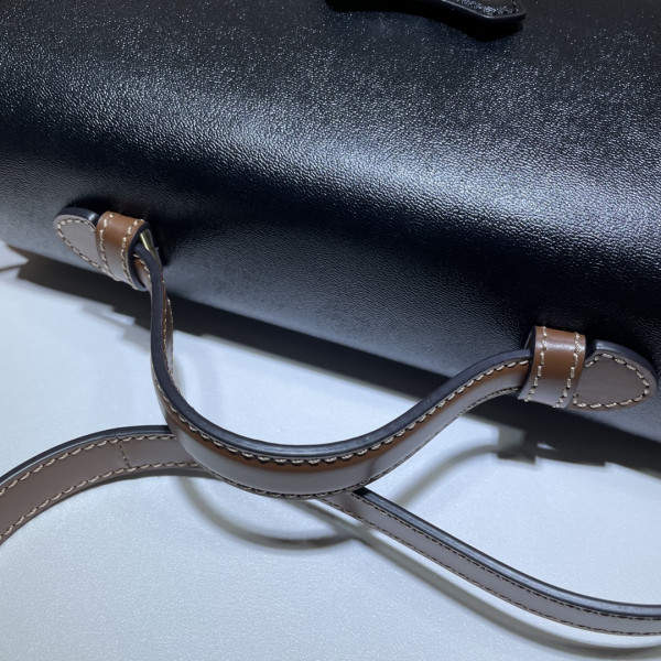 (image for) Gucci Padlock small shoulder bag
