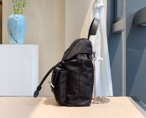 PRADA Nylon mini backpack [1BH029-1] CELINE CHANEL ACCESSORIES LOEWE SHOES LOUIS VUITTON DIRO YSL OTHER BRAND HANDBAGS BALENCIAGA BOTTEGA VENETA GOYARD HERMES BURBERRY VALENTINO GUCCI FENDI MIUMIU CHLOE PRADA BVLGARI SUITCASE NEW ARRIVAL 