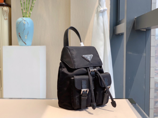 PRADA Nylon mini backpack [1BH029-1] CELINE CHANEL ACCESSORIES LOEWE SHOES LOUIS VUITTON DIRO YSL OTHER BRAND HANDBAGS BALENCIAGA BOTTEGA VENETA GOYARD HERMES BURBERRY VALENTINO GUCCI FENDI MIUMIU CHLOE PRADA BVLGARI SUITCASE NEW ARRIVAL 