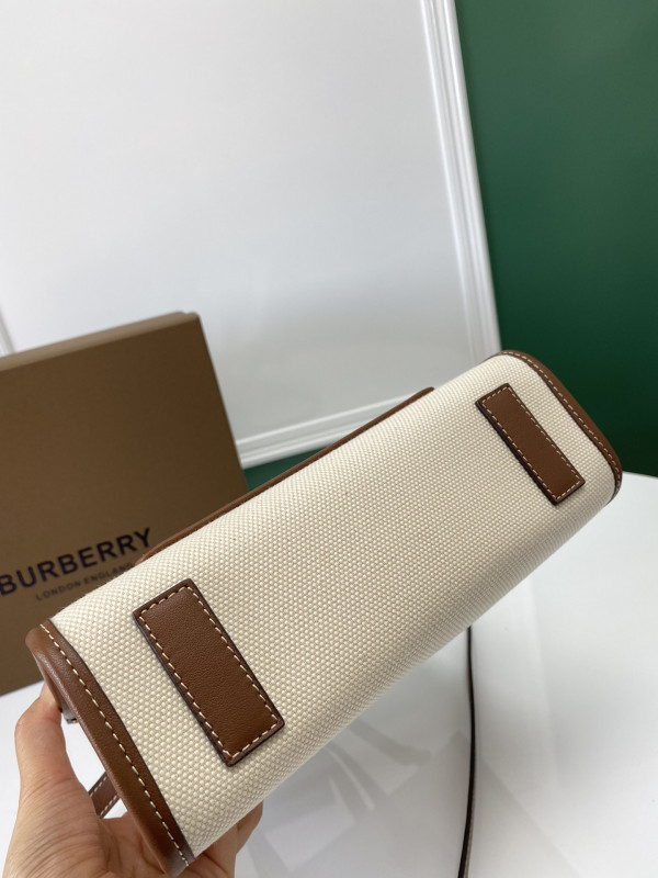 BURBERRY Mini Freya TOTE [Burberry171] CELINE CHANEL ACCESSORIES LOEWE SHOES LOUIS VUITTON DIRO YSL OTHER BRAND HANDBAGS BALENCIAGA BOTTEGA VENETA GOYARD HERMES BURBERRY VALENTINO GUCCI FENDI MIUMIU CHLOE PRADA BVLGARI SUITCASE NEW ARRIVAL 