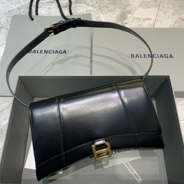 BALENCIAGA HOURGLASS CHAIN BAG [Balenciaga315] CELINE CHANEL ACCESSORIES LOEWE SHOES LOUIS VUITTON DIRO YSL OTHER BRAND HANDBAGS BALENCIAGA BOTTEGA VENETA GOYARD HERMES BURBERRY VALENTINO GUCCI FENDI MIUMIU CHLOE PRADA BVLGARI SUITCASE NEW ARRIVAL 