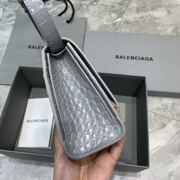 BALENCIAGA HOURGLASS CHAIN BAG [Balenciaga313] CELINE CHANEL ACCESSORIES LOEWE SHOES LOUIS VUITTON DIRO YSL OTHER BRAND HANDBAGS BALENCIAGA BOTTEGA VENETA GOYARD HERMES BURBERRY VALENTINO GUCCI FENDI MIUMIU CHLOE PRADA BVLGARI SUITCASE NEW ARRIVAL 