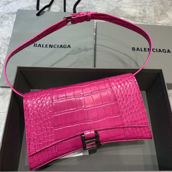 BALENCIAGA HOURGLASS CHAIN BAG [Balenciaga310] CELINE CHANEL ACCESSORIES LOEWE SHOES LOUIS VUITTON DIRO YSL OTHER BRAND HANDBAGS BALENCIAGA BOTTEGA VENETA GOYARD HERMES BURBERRY VALENTINO GUCCI FENDI MIUMIU CHLOE PRADA BVLGARI SUITCASE NEW ARRIVAL 