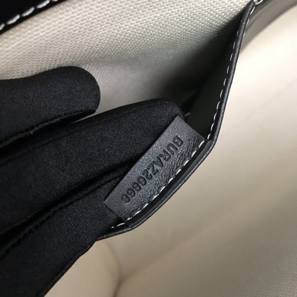 BURBERRY Medium Logo Graphic Canvas and Leather Pocket Bag [Burberry169] CELINE CHANEL ACCESSORIES LOEWE SHOES LOUIS VUITTON DIRO YSL OTHER BRAND HANDBAGS BALENCIAGA BOTTEGA VENETA GOYARD HERMES BURBERRY VALENTINO GUCCI FENDI MIUMIU CHLOE PRADA BVLGARI SUITCASE NEW ARRIVAL 