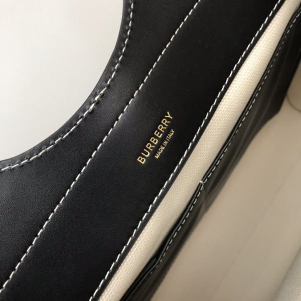 BURBERRY Medium Logo Graphic Canvas and Leather Pocket Bag [Burberry169] CELINE CHANEL ACCESSORIES LOEWE SHOES LOUIS VUITTON DIRO YSL OTHER BRAND HANDBAGS BALENCIAGA BOTTEGA VENETA GOYARD HERMES BURBERRY VALENTINO GUCCI FENDI MIUMIU CHLOE PRADA BVLGARI SUITCASE NEW ARRIVAL 