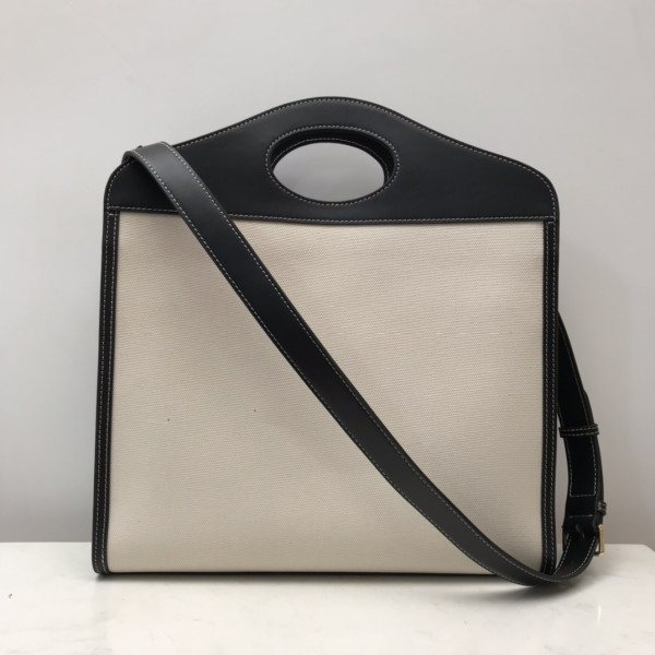 BURBERRY Medium Logo Graphic Canvas and Leather Pocket Bag [Burberry169] CELINE CHANEL ACCESSORIES LOEWE SHOES LOUIS VUITTON DIRO YSL OTHER BRAND HANDBAGS BALENCIAGA BOTTEGA VENETA GOYARD HERMES BURBERRY VALENTINO GUCCI FENDI MIUMIU CHLOE PRADA BVLGARI SUITCASE NEW ARRIVAL 