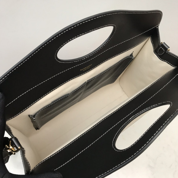 BURBERRY Medium Logo Graphic Canvas and Leather Pocket Bag [Burberry169] CELINE CHANEL ACCESSORIES LOEWE SHOES LOUIS VUITTON DIRO YSL OTHER BRAND HANDBAGS BALENCIAGA BOTTEGA VENETA GOYARD HERMES BURBERRY VALENTINO GUCCI FENDI MIUMIU CHLOE PRADA BVLGARI SUITCASE NEW ARRIVAL 