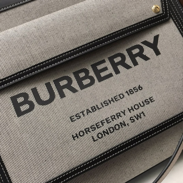 BURBERRY Medium Two-tone Canvas and Leather Pocket Tote [Burberry166] CELINE CHANEL ACCESSORIES LOEWE SHOES LOUIS VUITTON DIRO YSL OTHER BRAND HANDBAGS BALENCIAGA BOTTEGA VENETA GOYARD HERMES BURBERRY VALENTINO GUCCI FENDI MIUMIU CHLOE PRADA BVLGARI SUITCASE NEW ARRIVAL 