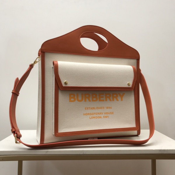 BURBERRY Medium Two-tone Canvas and Leather Pocket Tote [Burberry165] CELINE CHANEL ACCESSORIES LOEWE SHOES LOUIS VUITTON DIRO YSL OTHER BRAND HANDBAGS BALENCIAGA BOTTEGA VENETA GOYARD HERMES BURBERRY VALENTINO GUCCI FENDI MIUMIU CHLOE PRADA BVLGARI SUITCASE NEW ARRIVAL 