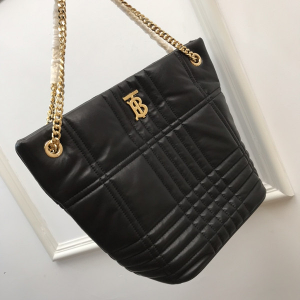 BURBERRY Medium Quilted Lambskin Lola Bucket Bag [Burberry163] CELINE CHANEL ACCESSORIES LOEWE SHOES LOUIS VUITTON DIRO YSL OTHER BRAND HANDBAGS BALENCIAGA BOTTEGA VENETA GOYARD HERMES BURBERRY VALENTINO GUCCI FENDI MIUMIU CHLOE PRADA BVLGARI SUITCASE NEW ARRIVAL 