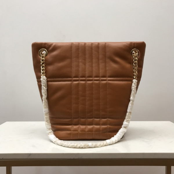 BURBERRY Small Quilted Lambskin Lola Bucket Bag [Burberry161] CELINE CHANEL ACCESSORIES LOEWE SHOES LOUIS VUITTON DIRO YSL OTHER BRAND HANDBAGS BALENCIAGA BOTTEGA VENETA GOYARD HERMES BURBERRY VALENTINO GUCCI FENDI MIUMIU CHLOE PRADA BVLGARI SUITCASE NEW ARRIVAL 
