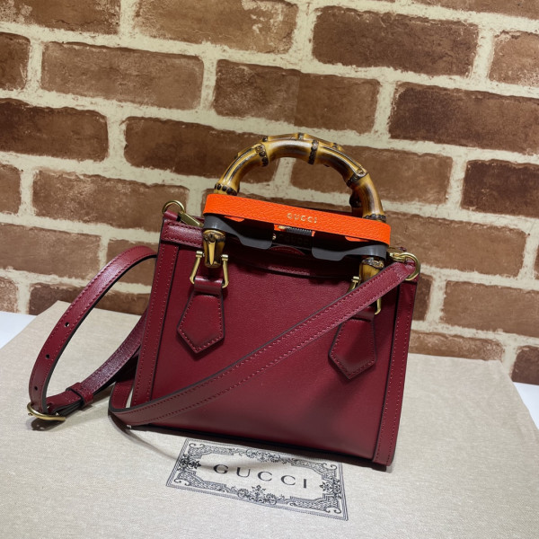 Gucci Diana mini tote bag [655661-7] CELINE CHANEL ACCESSORIES LOEWE SHOES LOUIS VUITTON DIRO YSL OTHER BRAND HANDBAGS BALENCIAGA BOTTEGA VENETA GOYARD HERMES BURBERRY VALENTINO GUCCI FENDI MIUMIU CHLOE PRADA BVLGARI SUITCASE NEW ARRIVAL 