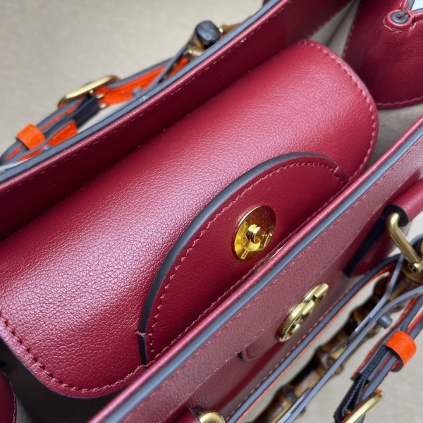 Gucci Diana small tote bag [660195-7] CELINE CHANEL ACCESSORIES LOEWE SHOES LOUIS VUITTON DIRO YSL OTHER BRAND HANDBAGS BALENCIAGA BOTTEGA VENETA GOYARD HERMES BURBERRY VALENTINO GUCCI FENDI MIUMIU CHLOE PRADA BVLGARI SUITCASE NEW ARRIVAL 