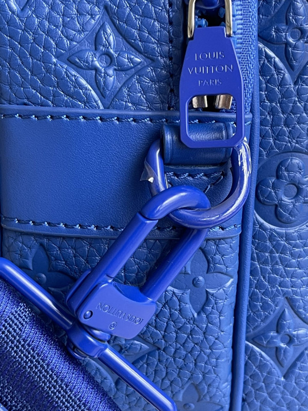 LOUIS VUITTON S LOCK MESSENGER [M58488] CELINE CHANEL ACCESSORIES LOEWE SHOES LOUIS VUITTON DIRO YSL OTHER BRAND HANDBAGS BALENCIAGA BOTTEGA VENETA GOYARD HERMES BURBERRY VALENTINO GUCCI FENDI MIUMIU CHLOE PRADA BVLGARI SUITCASE NEW ARRIVAL 
