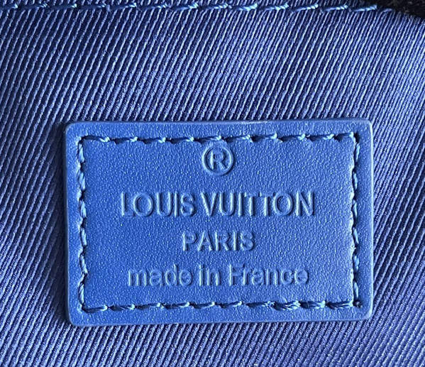 LOUIS VUITTON S LOCK MESSENGER [M58488] CELINE CHANEL ACCESSORIES LOEWE SHOES LOUIS VUITTON DIRO YSL OTHER BRAND HANDBAGS BALENCIAGA BOTTEGA VENETA GOYARD HERMES BURBERRY VALENTINO GUCCI FENDI MIUMIU CHLOE PRADA BVLGARI SUITCASE NEW ARRIVAL 