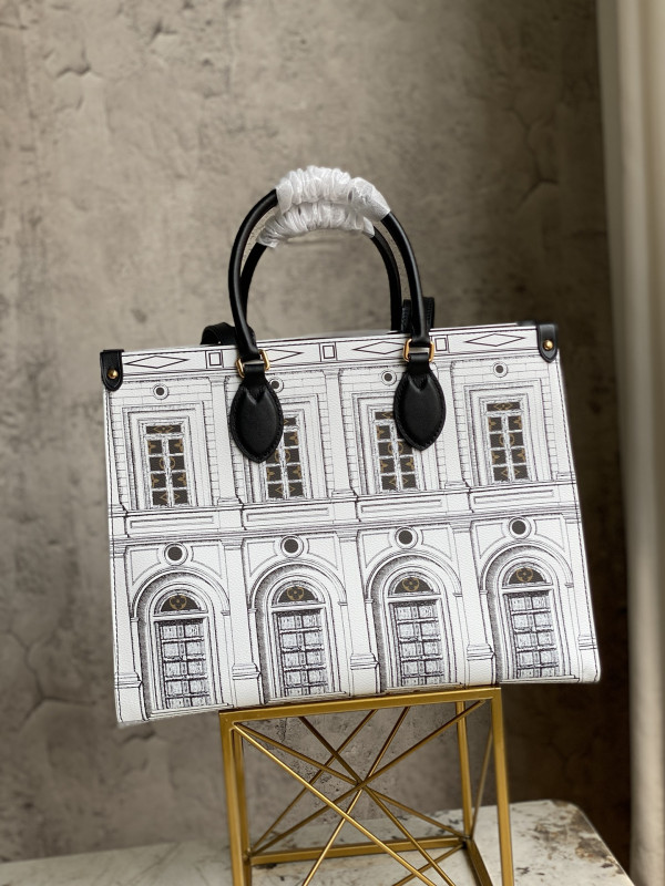 LOUIS VUITTON ONTHEGO MM [M59264] CELINE CHANEL ACCESSORIES LOEWE SHOES LOUIS VUITTON DIRO YSL OTHER BRAND HANDBAGS BALENCIAGA BOTTEGA VENETA GOYARD HERMES BURBERRY VALENTINO GUCCI FENDI MIUMIU CHLOE PRADA BVLGARI SUITCASE NEW ARRIVAL 