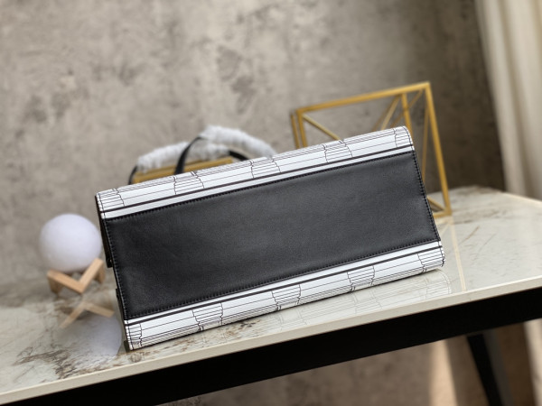 LOUIS VUITTON ONTHEGO MM [M59264] CELINE CHANEL ACCESSORIES LOEWE SHOES LOUIS VUITTON DIRO YSL OTHER BRAND HANDBAGS BALENCIAGA BOTTEGA VENETA GOYARD HERMES BURBERRY VALENTINO GUCCI FENDI MIUMIU CHLOE PRADA BVLGARI SUITCASE NEW ARRIVAL 