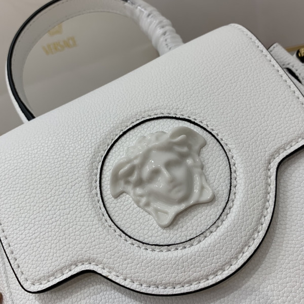 VERSACE LA MEDUSA SMALL HANDBAG [Versace28] CELINE CHANEL ACCESSORIES LOEWE SHOES LOUIS VUITTON DIRO YSL OTHER BRAND HANDBAGS BALENCIAGA BOTTEGA VENETA GOYARD HERMES BURBERRY VALENTINO GUCCI FENDI MIUMIU CHLOE PRADA BVLGARI SUITCASE NEW ARRIVAL 