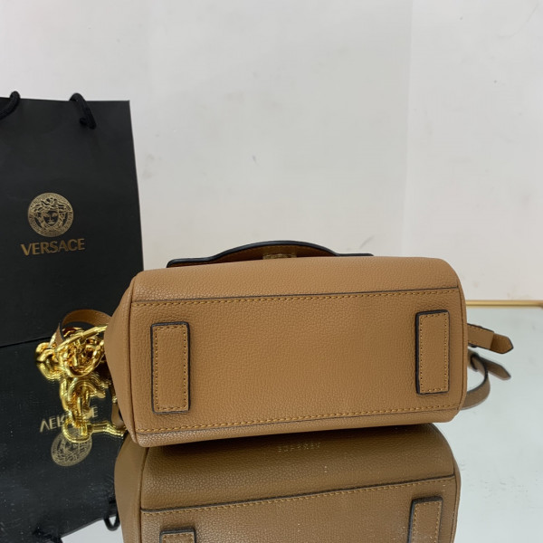 VERSACE LA MEDUSA SMALL HANDBAG [Versace26] CELINE CHANEL ACCESSORIES LOEWE SHOES LOUIS VUITTON DIRO YSL OTHER BRAND HANDBAGS BALENCIAGA BOTTEGA VENETA GOYARD HERMES BURBERRY VALENTINO GUCCI FENDI MIUMIU CHLOE PRADA BVLGARI SUITCASE NEW ARRIVAL 