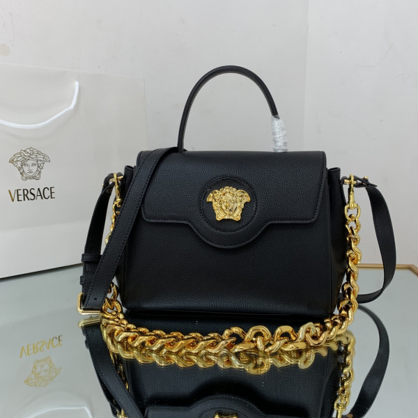 VERSACE LA MEDUSA MEDIUM HANDBAG [Versace19] CELINE CHANEL ACCESSORIES LOEWE SHOES LOUIS VUITTON DIRO YSL OTHER BRAND HANDBAGS BALENCIAGA BOTTEGA VENETA GOYARD HERMES BURBERRY VALENTINO GUCCI FENDI MIUMIU CHLOE PRADA BVLGARI SUITCASE NEW ARRIVAL 