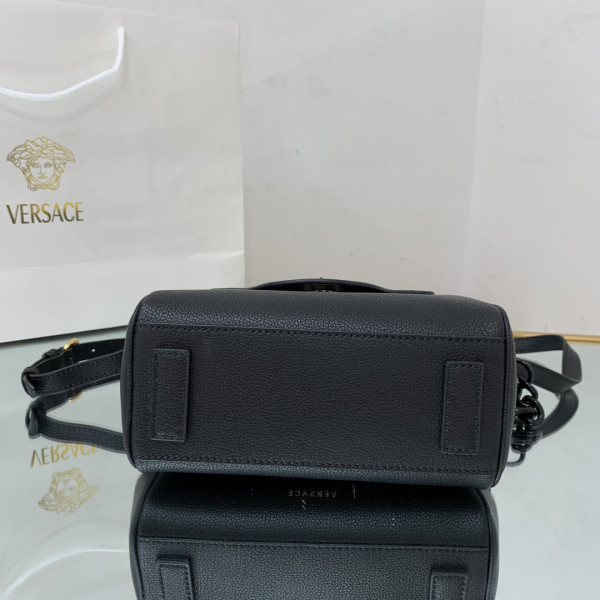 VERSACE LA MEDUSA SMALL HANDBAG [Versace14] CELINE CHANEL ACCESSORIES LOEWE SHOES LOUIS VUITTON DIRO YSL OTHER BRAND HANDBAGS BALENCIAGA BOTTEGA VENETA GOYARD HERMES BURBERRY VALENTINO GUCCI FENDI MIUMIU CHLOE PRADA BVLGARI SUITCASE NEW ARRIVAL 