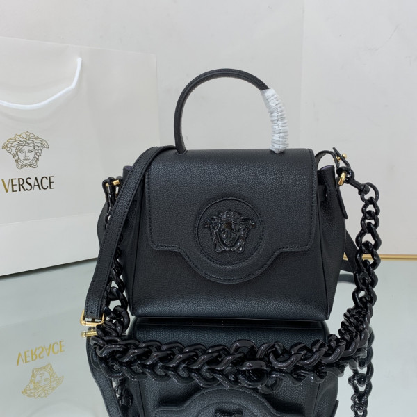 VERSACE LA MEDUSA SMALL HANDBAG [Versace14] CELINE CHANEL ACCESSORIES LOEWE SHOES LOUIS VUITTON DIRO YSL OTHER BRAND HANDBAGS BALENCIAGA BOTTEGA VENETA GOYARD HERMES BURBERRY VALENTINO GUCCI FENDI MIUMIU CHLOE PRADA BVLGARI SUITCASE NEW ARRIVAL 