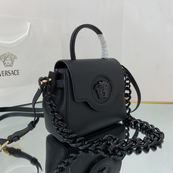 VERSACE LA MEDUSA SMALL HANDBAG [Versace14] CELINE CHANEL ACCESSORIES LOEWE SHOES LOUIS VUITTON DIRO YSL OTHER BRAND HANDBAGS BALENCIAGA BOTTEGA VENETA GOYARD HERMES BURBERRY VALENTINO GUCCI FENDI MIUMIU CHLOE PRADA BVLGARI SUITCASE NEW ARRIVAL 