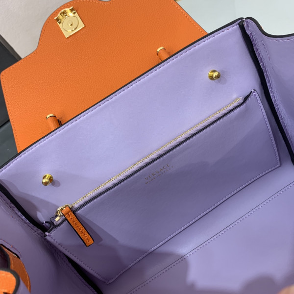 VERSACE LA MEDUSA MEDIUM HANDBAG [Versace2] CELINE CHANEL ACCESSORIES LOEWE SHOES LOUIS VUITTON DIRO YSL OTHER BRAND HANDBAGS BALENCIAGA BOTTEGA VENETA GOYARD HERMES BURBERRY VALENTINO GUCCI FENDI MIUMIU CHLOE PRADA BVLGARI SUITCASE NEW ARRIVAL 