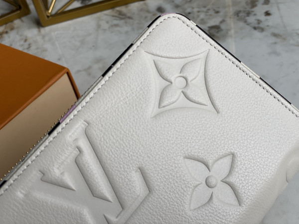 LOUIS VUITTON ZIPPY WALLET [Louis1033] CELINE CHANEL ACCESSORIES LOEWE SHOES LOUIS VUITTON DIRO YSL OTHER BRAND HANDBAGS BALENCIAGA BOTTEGA VENETA GOYARD HERMES BURBERRY VALENTINO GUCCI FENDI MIUMIU CHLOE PRADA BVLGARI SUITCASE NEW ARRIVAL 
