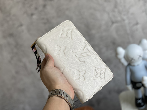 LOUIS VUITTON ZIPPY WALLET [Louis1033] CELINE CHANEL ACCESSORIES LOEWE SHOES LOUIS VUITTON DIRO YSL OTHER BRAND HANDBAGS BALENCIAGA BOTTEGA VENETA GOYARD HERMES BURBERRY VALENTINO GUCCI FENDI MIUMIU CHLOE PRADA BVLGARI SUITCASE NEW ARRIVAL 