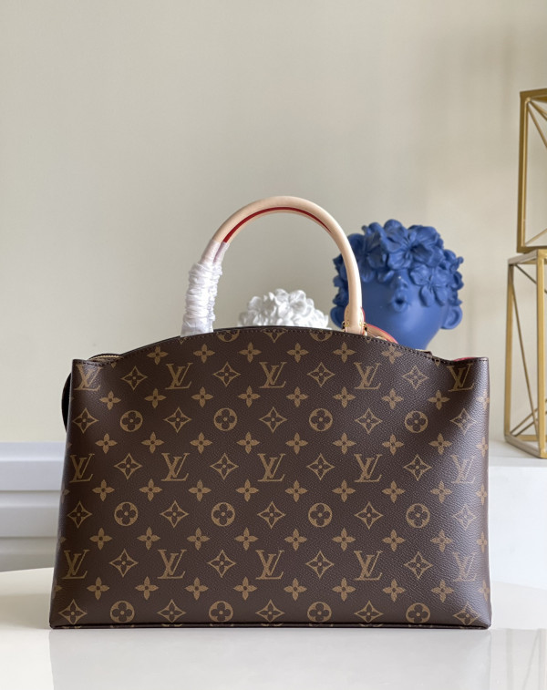 LOUIS VUITTON GRAND PALAIS [Louis1032] CELINE CHANEL ACCESSORIES LOEWE SHOES LOUIS VUITTON DIRO YSL OTHER BRAND HANDBAGS BALENCIAGA BOTTEGA VENETA GOYARD HERMES BURBERRY VALENTINO GUCCI FENDI MIUMIU CHLOE PRADA BVLGARI SUITCASE NEW ARRIVAL 