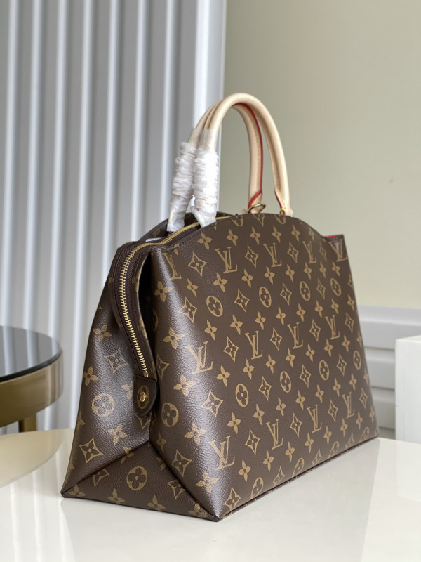 LOUIS VUITTON GRAND PALAIS [Louis1032] CELINE CHANEL ACCESSORIES LOEWE SHOES LOUIS VUITTON DIRO YSL OTHER BRAND HANDBAGS BALENCIAGA BOTTEGA VENETA GOYARD HERMES BURBERRY VALENTINO GUCCI FENDI MIUMIU CHLOE PRADA BVLGARI SUITCASE NEW ARRIVAL 