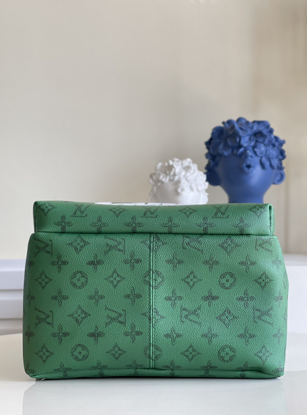LOUIS VUITTON DISCOVERY BACKPACK [Louis1026] CELINE CHANEL ACCESSORIES LOEWE SHOES LOUIS VUITTON DIRO YSL OTHER BRAND HANDBAGS BALENCIAGA BOTTEGA VENETA GOYARD HERMES BURBERRY VALENTINO GUCCI FENDI MIUMIU CHLOE PRADA BVLGARI SUITCASE NEW ARRIVAL 